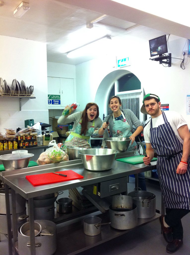 ShefCU's tweet image. The cooks are getting ready for the mass arrival #CUWeekendAway #HypeTing