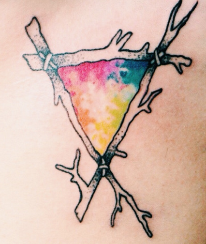 buzzfeedcoven's tweet photo. People Are Getting Tattoos Of This Tarot Deck And They’re Gorgeous https://t.co/lnrdaSVeRL via @samimain https://t.co/da5Joy2Q9T