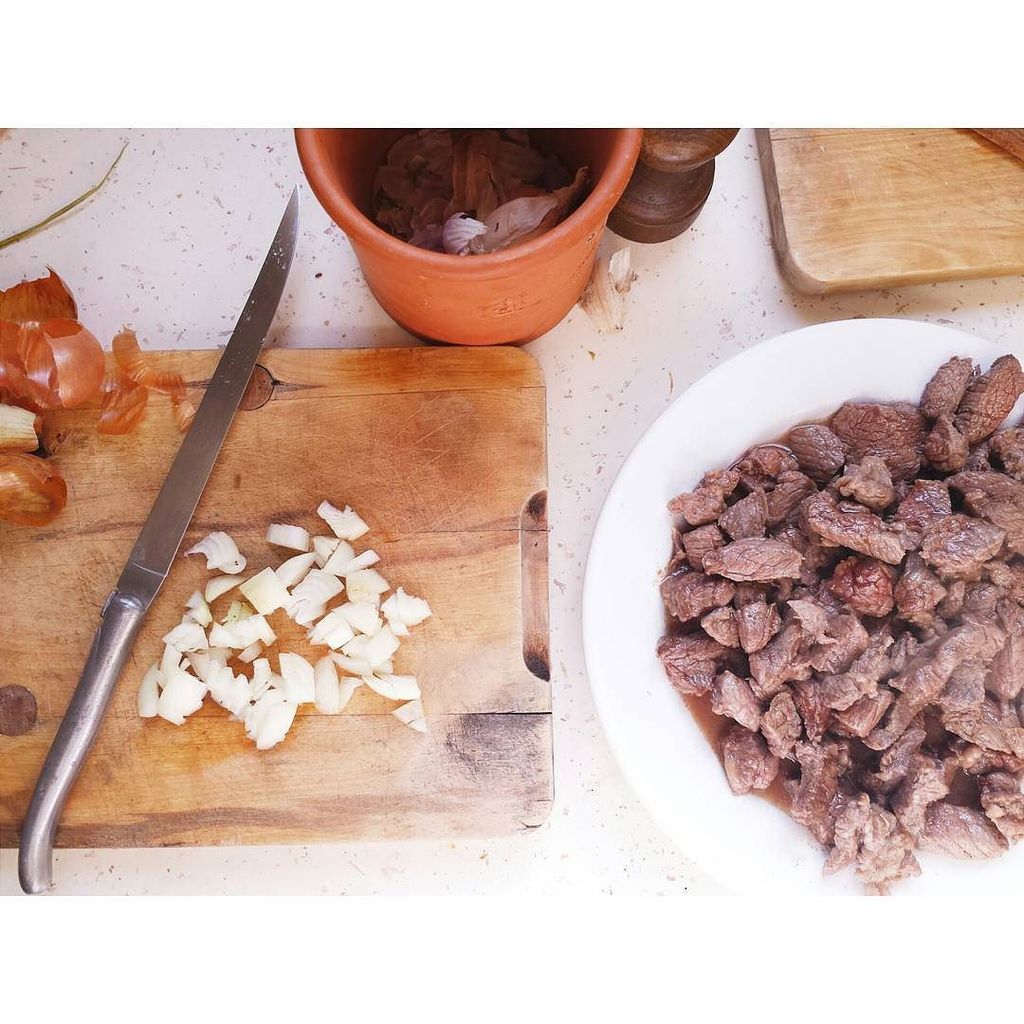 CallalooSoup's tweet image. Beef chili in the crockpot tonight!  #fccooks #creativesimplicity #inthekitchen #foodvsco #instadaily #imadethis