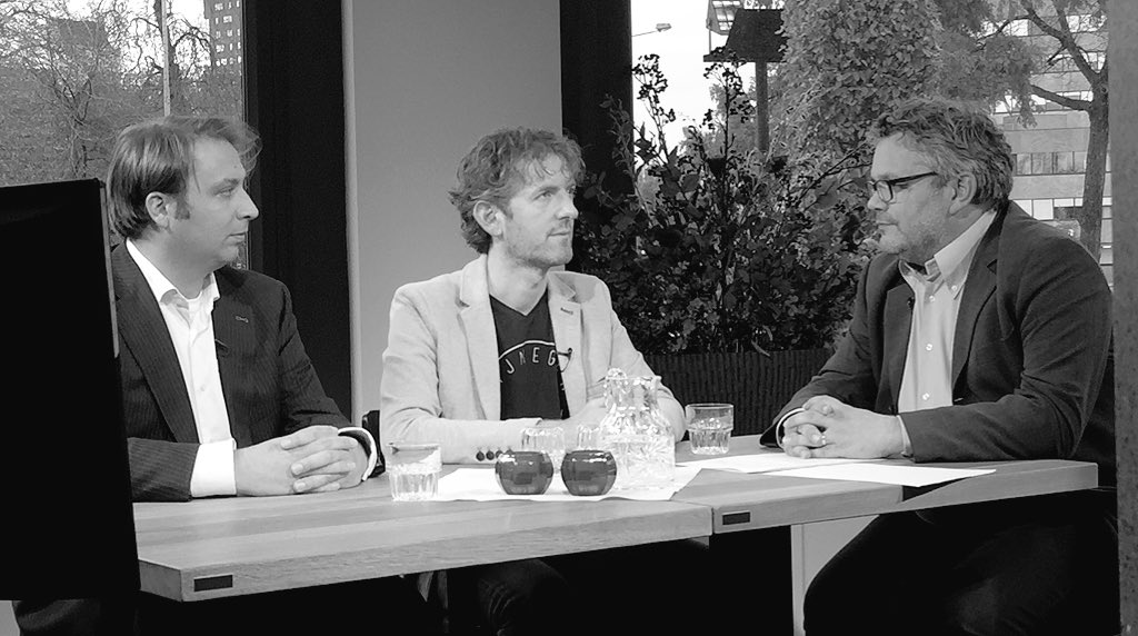 Pittige dag ;) maar ze staan erop.
2 keer <a href="/024onderneemt/">024onderneemt</a> en @Stemvandestad met @GroothuizenD66 en @PepijnBoekhorst.