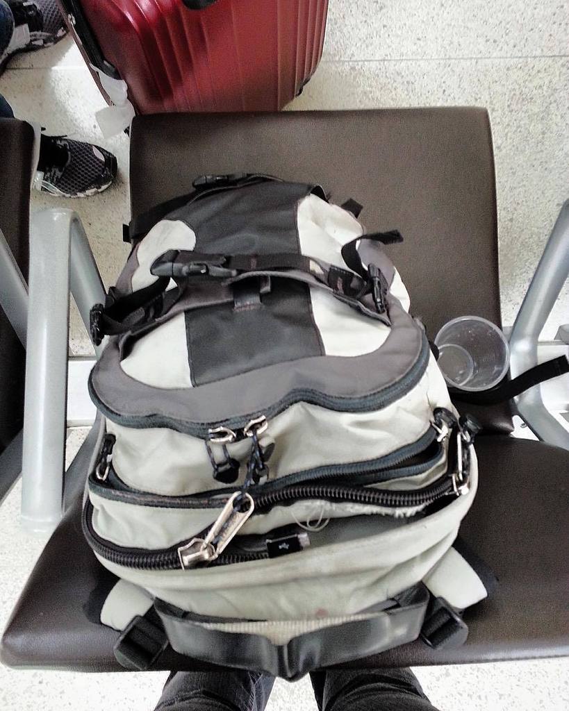 FirstandShadow's tweet photo. #throwback #Pearson #yyz #ayearago #oneyearago #feelinggrateful @mec 
__
Oneyear ago was t… https://t.co/vz48Wwpr1w https://t.co/5uyrNDI3Kh