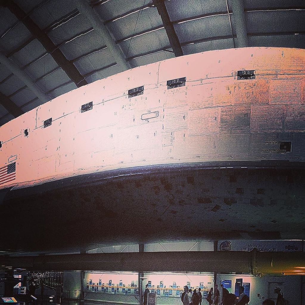 FirstandShadow's tweet photo. #NASA #spaceshuttle #glassexplorer #cyberhackergirlfromthefuture https://t.co/nSum2V1F0A https://t.co/HERMvg8VwZ