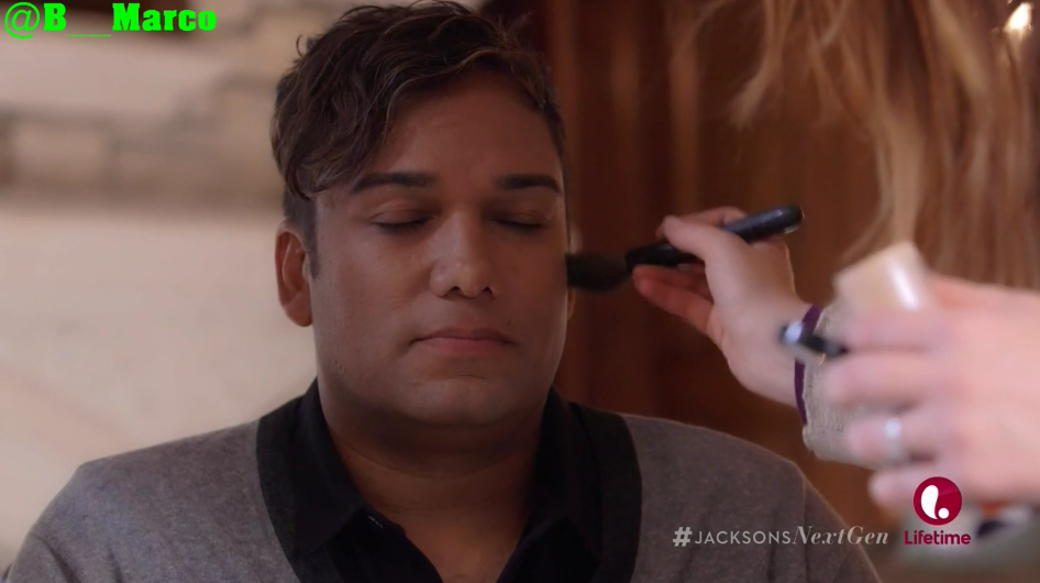 MJsLoveSlave's tweet photo. @tarylljackson + Grey Cardigan = Sexy Perfection @TaryllJaxnFans #JacksonsNextGen #TeamThickBooty https://t.co/A63HsBLul4