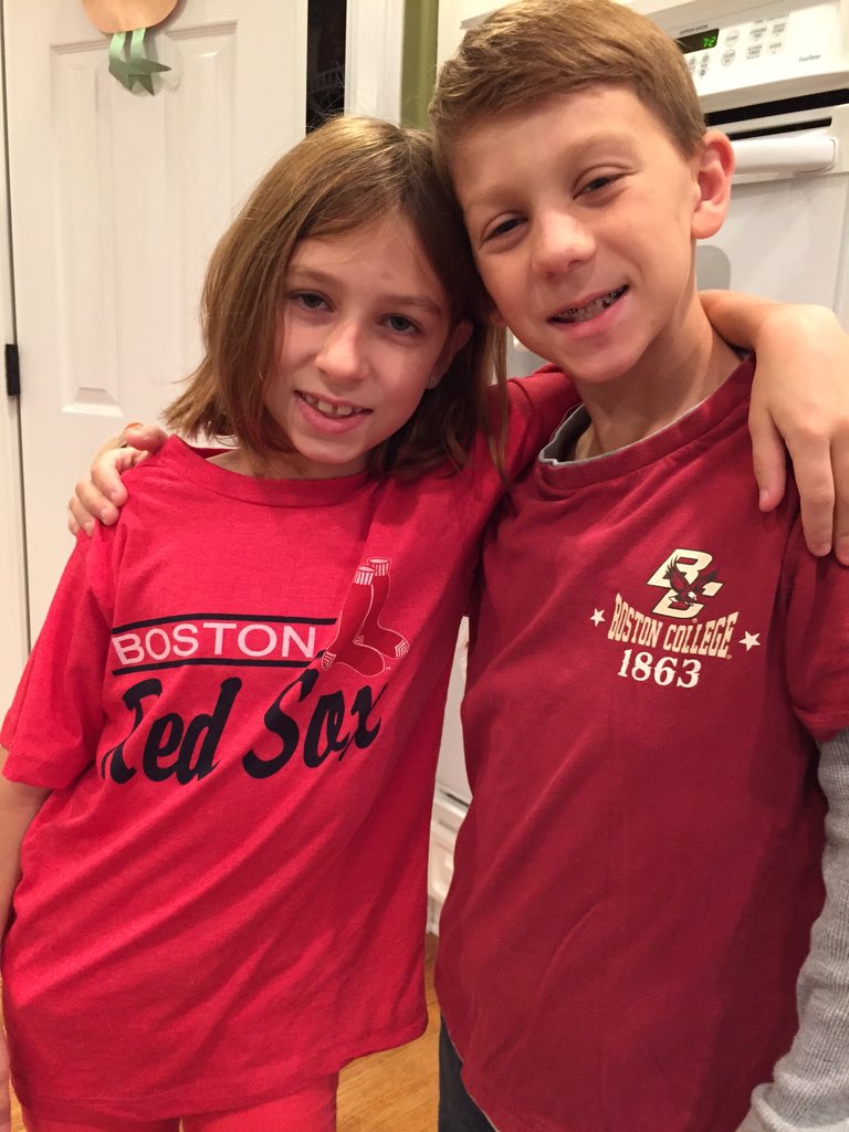 MeghanSchubert's tweet photo. @BCAlumni @RedSox @BostonCollege Wear your favorite team to school day.#wearebc #momsinfluence #NewEnglandPride https://t.co/4PYRQiDL1o