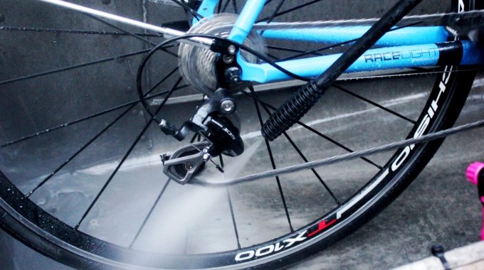 WINTERISE YOUR BIKE - Eight steps to prepare your bike for winter: roadcyclinguk.com/how-to/mainten…