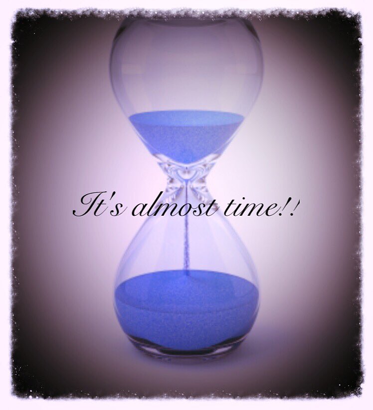 snowflakeball15's tweet photo. Times almost up for tickets! Be sure to get yours from https://t.co/aCMBxco66f ❄️ https://t.co/B6c3Zf5tUx