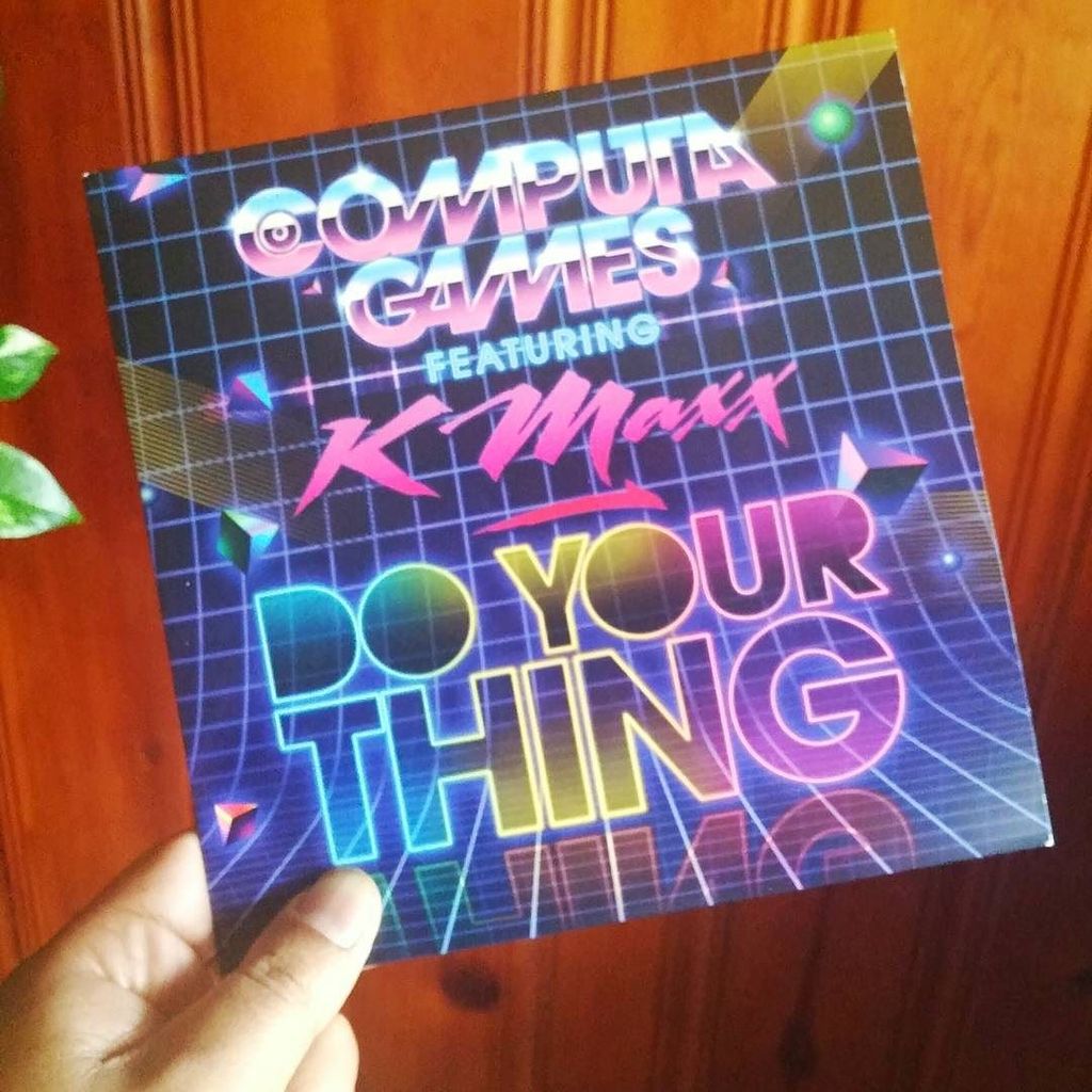 drcmachina's tweet photo. Just got the physical copy of this 7" record sleeve I designed for @quickiemart 's @computagames project. Looks so … https://t.co/prTc5Emh3k