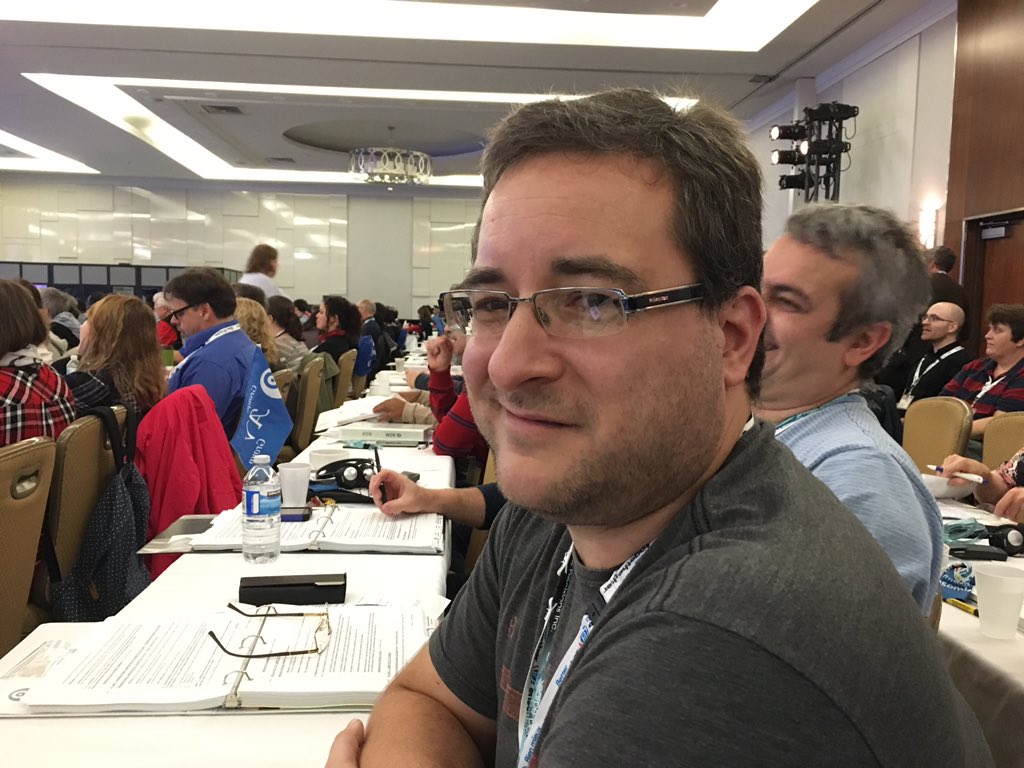 Chokathehutt's tweet photo. Délégué de l'année pour la région du Québec, Érick D'Amours #PIPSC2015 https://t.co/7T98yBy9JO