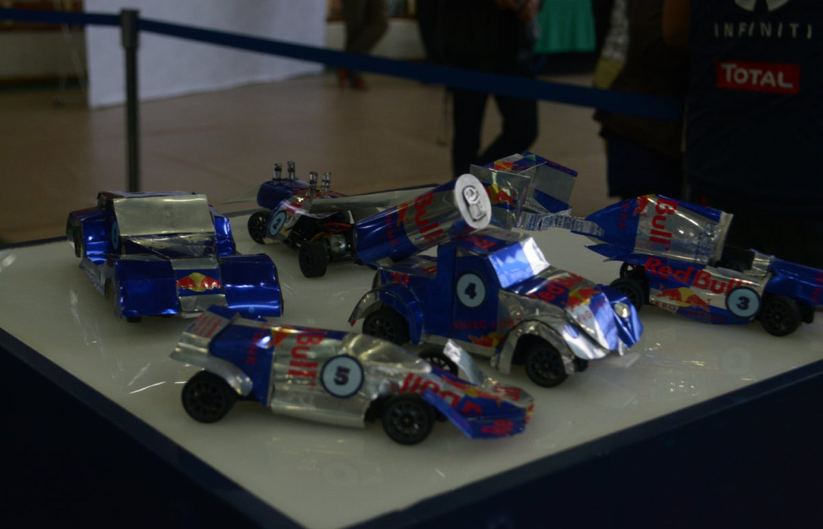 redbullMEX's tweet photo. Pasó #RedBullRacingCan y entre grandes diseños y grandes personalidades, esto fue lo mejor: https://t.co/XiJOlYxT2o https://t.co/9jSBj5XYiS