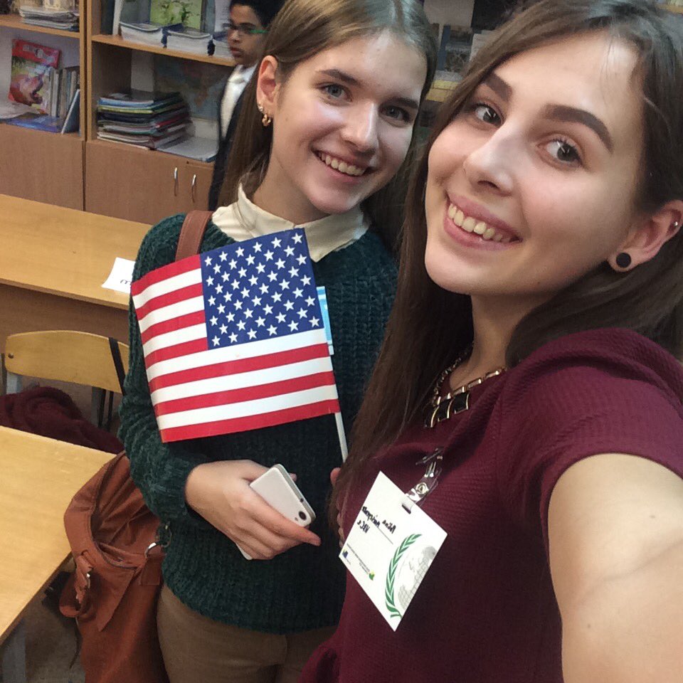 madman_girl's tweet photo. The most active delegates of HRC2 and their chair 🙈
#mintmun2015 https://t.co/OoiWNwHULN