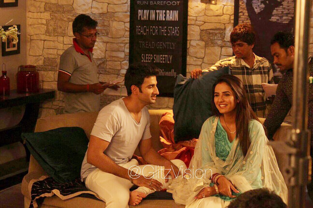 Embedded image permalink