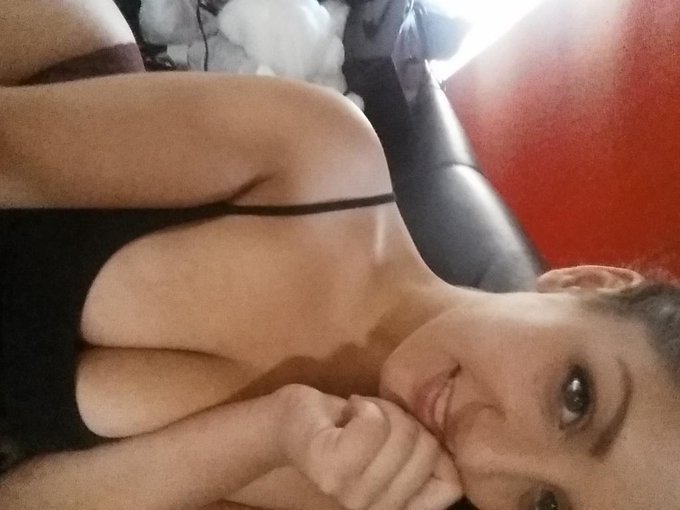 Gooodmorning:) https://t.co/M1pbuV5VvT<a href="/tag/naughty"class="tags"><span>#naughty</span></a>