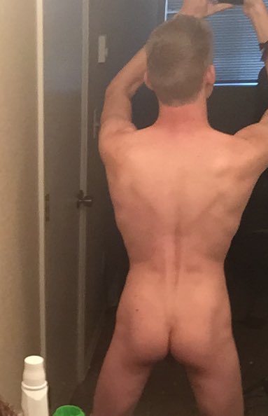 #TGIF celebrate with me on https://t.co/cQZcJo6ZH7 #gay #twink #BIGcock https://t.co/FlMjKBGyFU