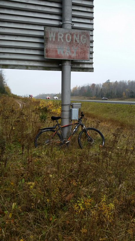 JPFukala's tweet photo. Apparently this is not the right way. #bikeselfie https://t.co/9AxTIDCGhA