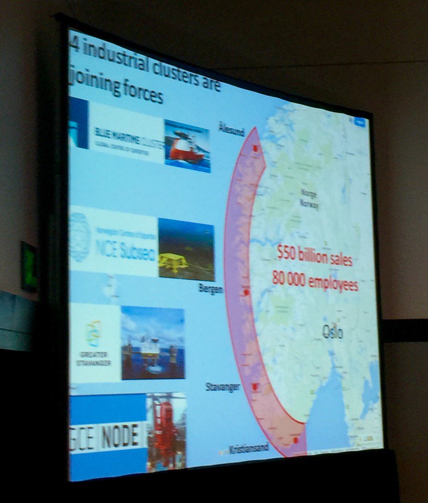 AKFahlvik's tweet photo. Norske klynger i #MITREAP: HP Hildre @hials sannhetsvitne fra "the banana republic" som sysselsetter 80.000. #TSW15 https://t.co/afu3eI8OgE