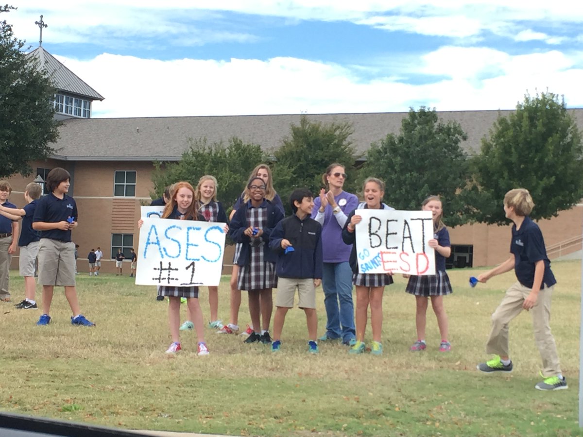 aseschoolalumni's tweet photo. @asesftw_athlete Good Luck this weekend Football, Volleyball &amp; CC! Bring home a win for us! #PTF #SPC2015 https://t.co/N4Qlcwv9yk