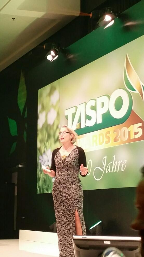 Schöne Grüße von den #TASPOAwards2015 :) wir warten gespannt auf die Preisverleihungen!