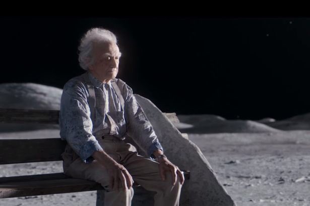XFactorGhost's tweet photo. @NadzMendoza @JuiceFM EXCLUSIVE #xfactorghost revealed!
#ManOnTheMoon https://t.co/td5hXFwILL