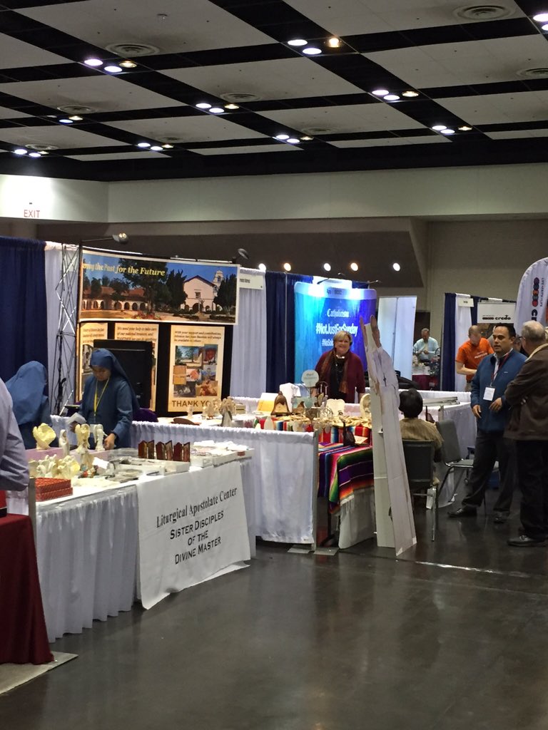DioceseSanJose's tweet photo. After session 1 is over, remember to visit our wonderful exhibitors in Hall D! #CatholicFFC https://t.co/4zsY7qlevh