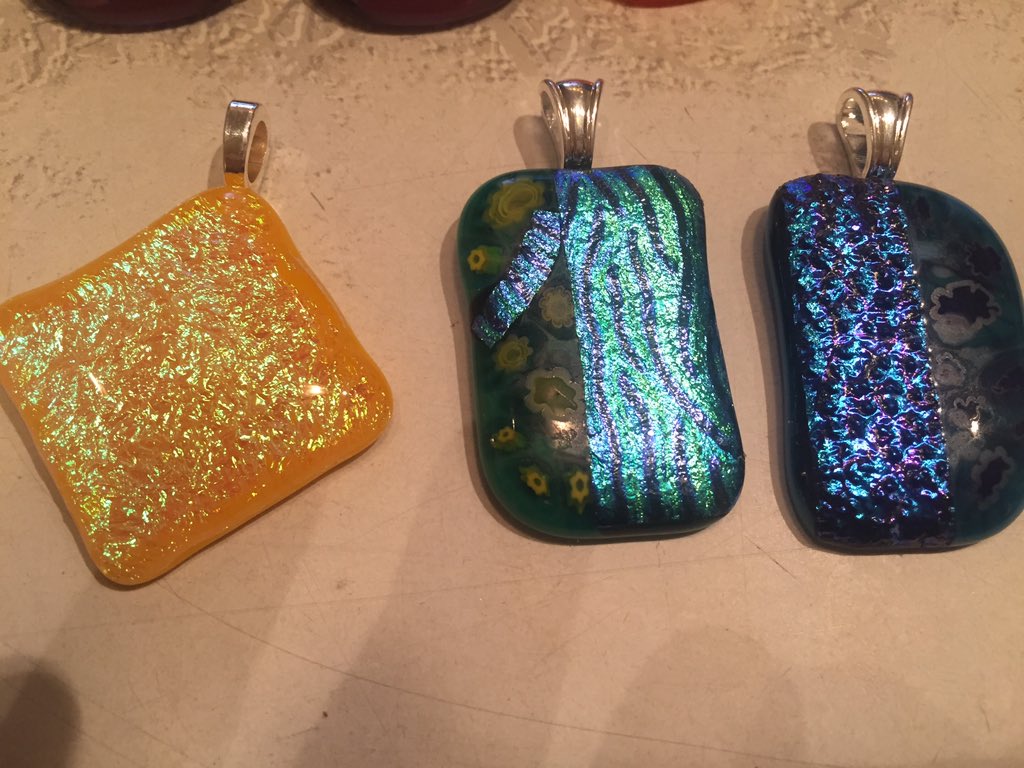 ByMadgerie2015's tweet photo. Still more glass-fused pendants and drink charms heading to @shcider!
#fusedglass https://t.co/GqWsXM6CCh