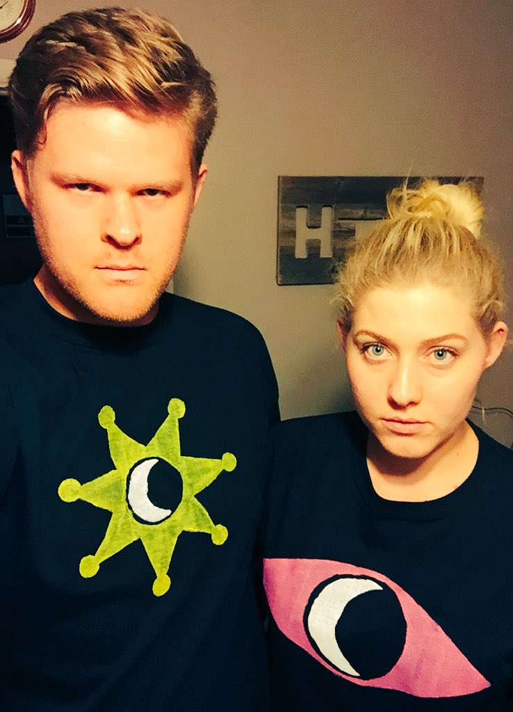 ForrestBennett's tweet photo. See you soon, @NightValeRadio, see you soon. #SheriffsSecretPolice @igobymeg https://t.co/KynKEM7IgK