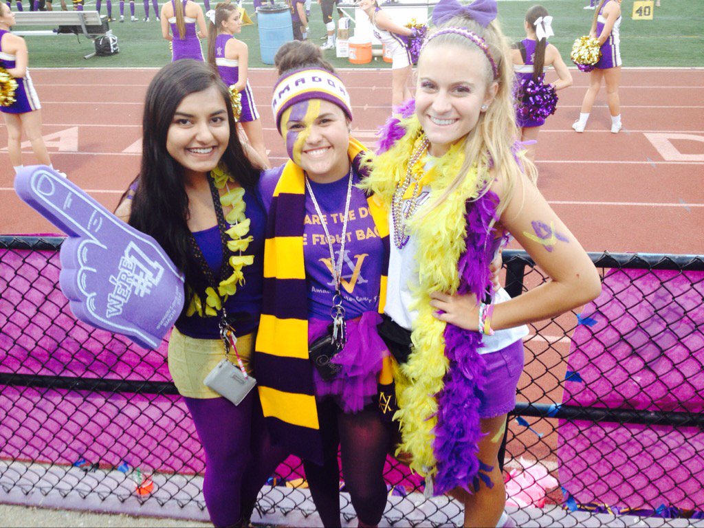priyankadavar's tweet photo. Missin the purple pit a little extra tonight #btf #keepptownpurp 💜💛🏡 https://t.co/ifRUAEHJVV