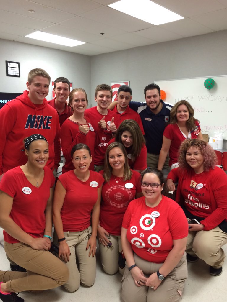 Good luck Lizzy!! #T1133 will miss you!! :) <a href="/olson336/">Lizzy Olson</a> <a href="/Courtney_Elbert/">Courtney Safka, MBA</a> @JennaWalker422 @neilstrongTGT <a href="/C_Maryasz/">Christian Maryasz</a>