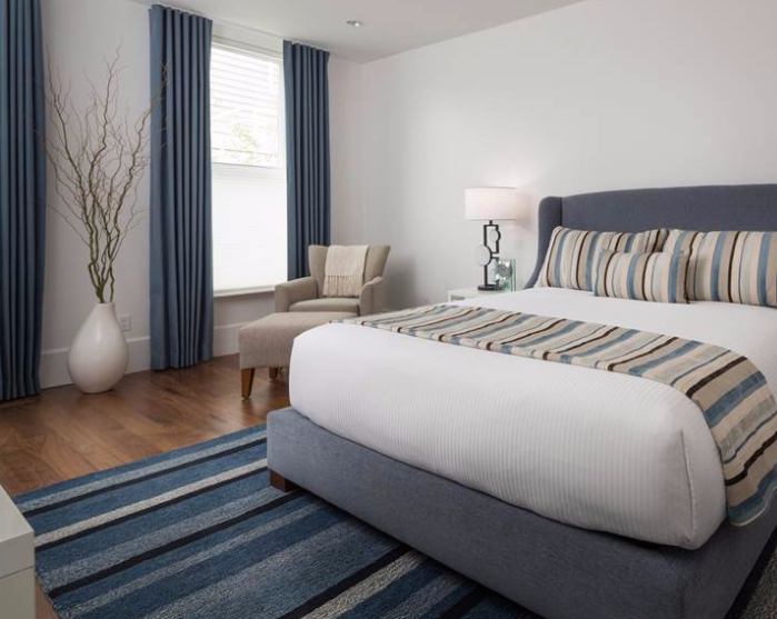 VickiLinck's tweet photo. #Eclectic #Bedroom #RoomService #Design #BayAreaDesign https://t.co/NaqDYLWMOD https://t.co/gEtXMt5O6D