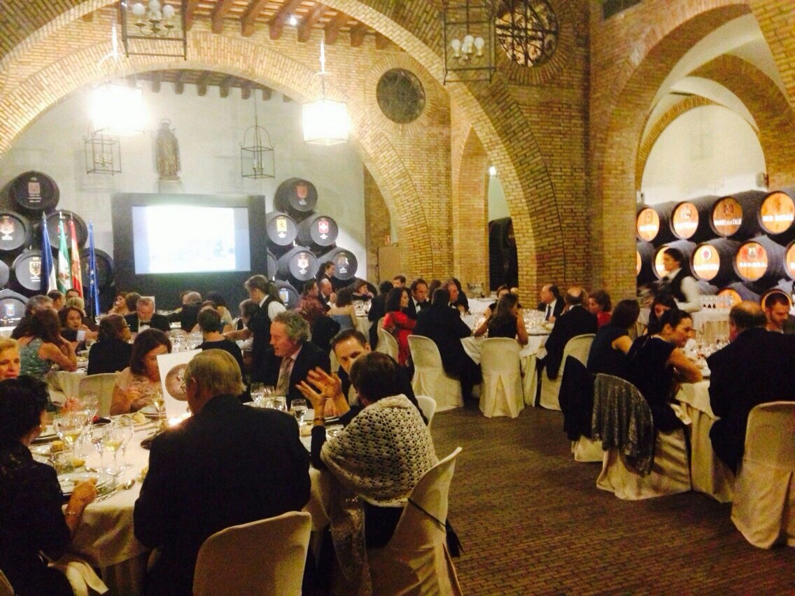 EH_Jerez's tweet photo. Gran noche con Catering Las Vides en la Cena de Gala de @DiscoverSherry y @VinosJerez #sherryweek https://t.co/GQXcHzl5aE