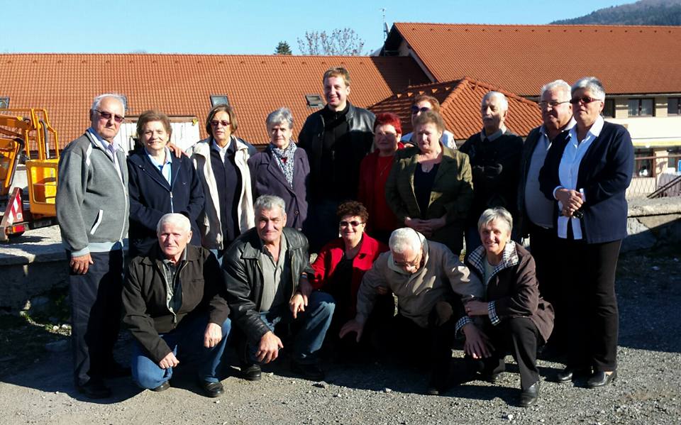 marko13narodna's tweet photo. Tijekom druženja s građanima u #GorskiKotaru,posjetio sam niz udruga umirovljenika.Ponosan što sam njihov #kandidat https://t.co/ZUjhbb4iIX