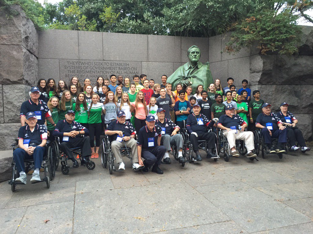 bobbiemurph's tweet photo. The greatest generation meet NMS wildcats!  #DC2015 https://t.co/VH2qknr7fm