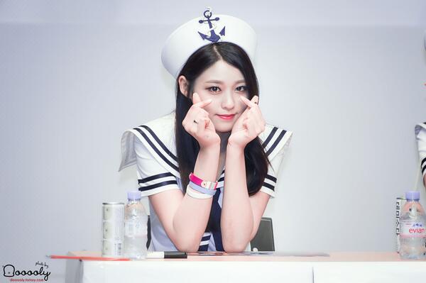 KPOPGirllGroups's tweet photo. سولهيون - اياواي  https://t.co/D96al3oGkV