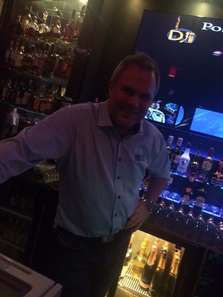 BeckaFR94's tweet photo. Sjefen er klar! #ricksbar https://t.co/oG5bfDAUjc