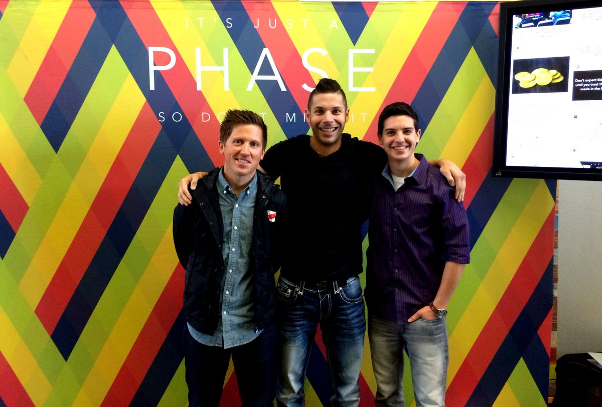 JoshShipp's tweet image. Great day at #OrangeTour with @ShaneFeldman &amp;amp; @DavidEdwardGar -- some big stuff rolling out in 2016!