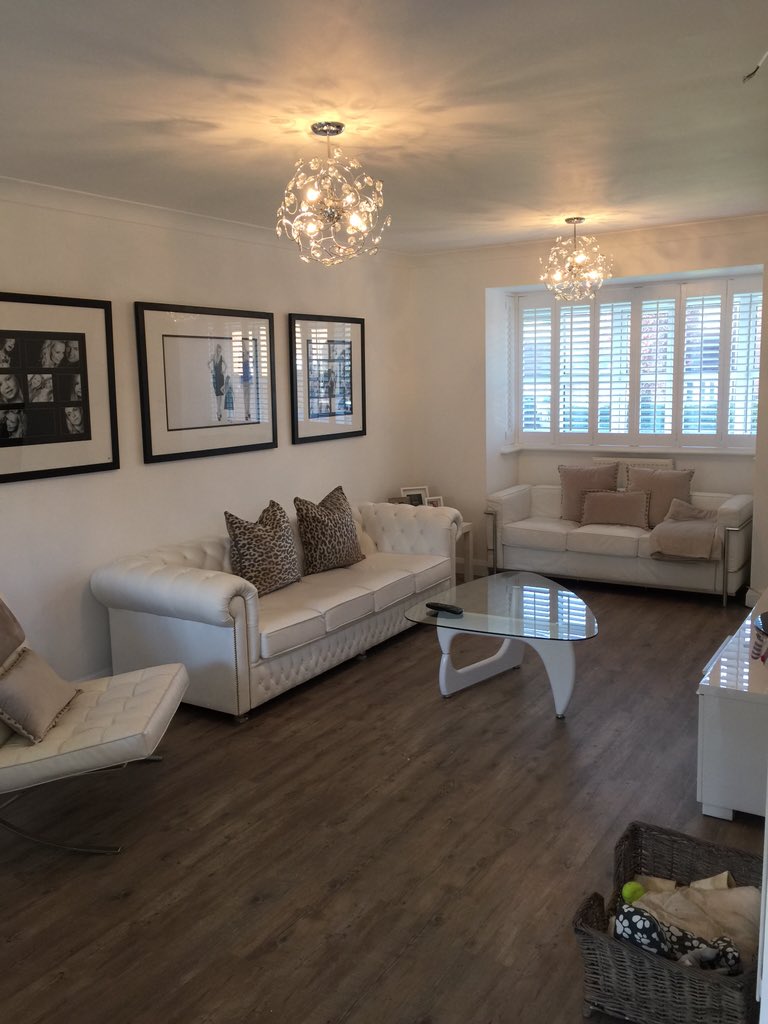 x_liesa's tweet photo. #howdenskitchens and #karndeanfloorings have made my life complete ๐ https://t.co/letv6XEKh5