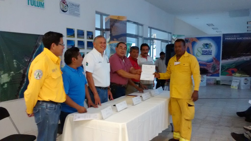 PCTulum's tweet photo. Concluyo el curso L 130-190 Básico de Combatientes en incendios forestales @rafaleonegr @DavidBalam @gilbertochinom1 https://t.co/Rfdz9okGD1