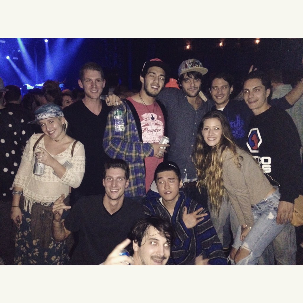carefreeliviiin's tweet photo. the tribe at Tribe! 😽🌀🎶 #STS9 #NYC #AllSounds #AllNight #GetDownWithTheGetDown https://t.co/wICuTXqqwq