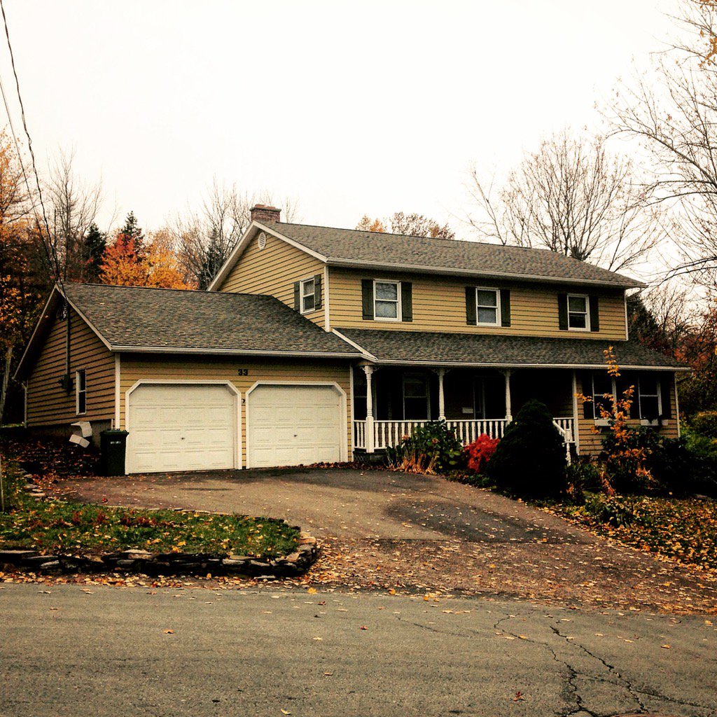 RefinedRoofing's tweet image. Latest Work In Kentville - Getting It In Before The Winter ❄️ #Roofing #NovaScotia