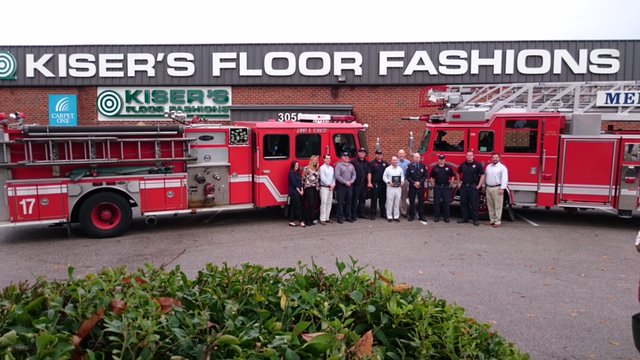 Kiser'sFloorFashions tweet media
