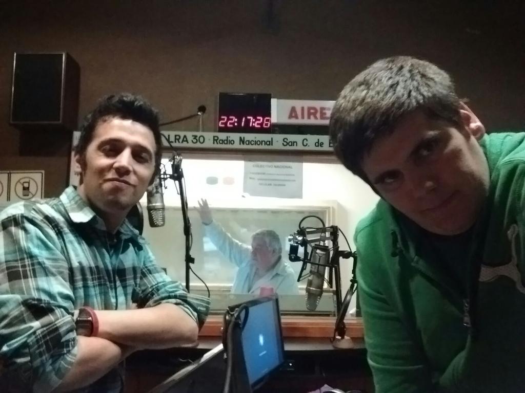 tinchosur1's tweet photo. Noche de 📻 cc amigo @SebaBarilo https://t.co/1UnBiVVR9j