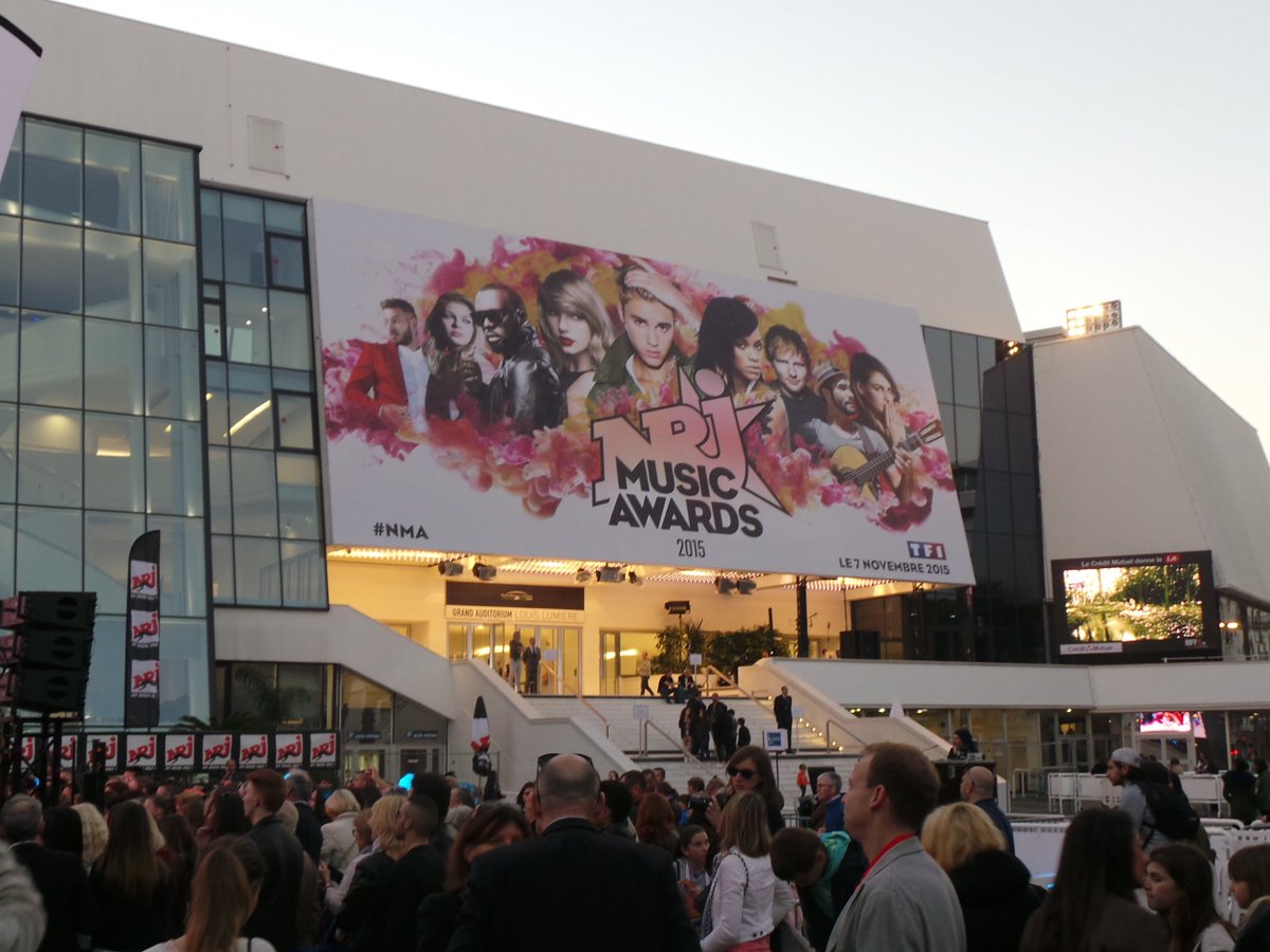 BoseFR's tweet photo. Ca y est, c’est le grand jour ! Les @NRJMusicAwards, c’est ce soir ! RT si tu seras devant ta télé :) #BoseNMA #NMA https://t.co/JMJISiZ0PB