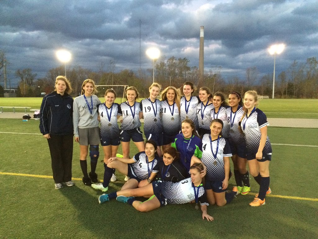 Senior girls came close with a silver medal and a 1-0 loss vs <a href="/chiefthegrizzly/">Greenwood Grizzlies</a> #PCpride #CAIS2015 congrats girls!