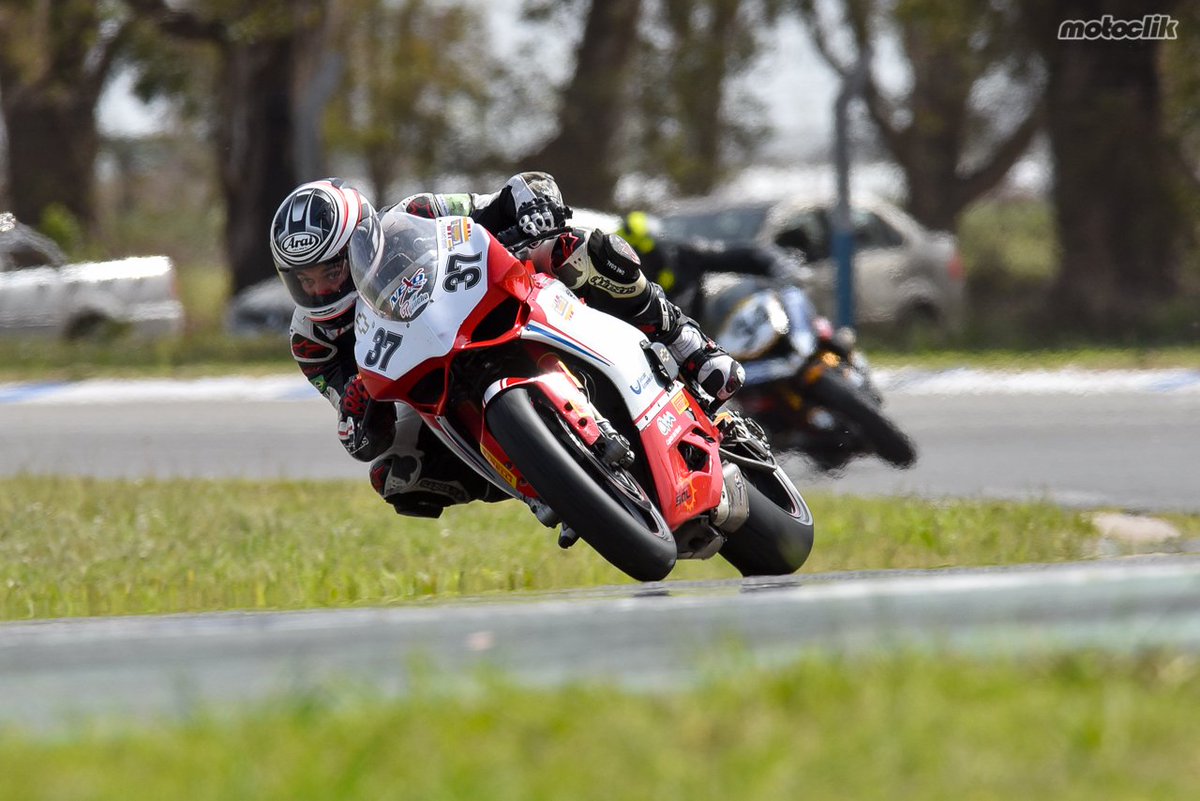 En las pruebas de clasificación de hoy finalizamos terceros, mañana la 9na fecha del C.A.V. en el <a href="/granpremiobsas/">Gran Premio Bs.As</a>