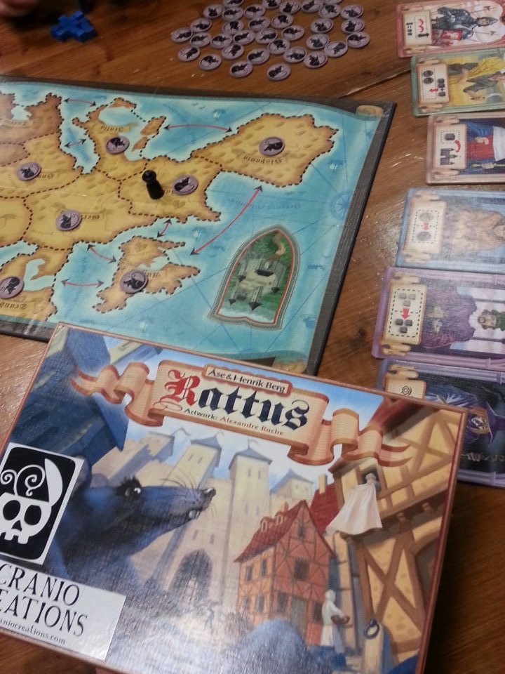 TdG_Lodi's tweet photo. Stasera si gioca a... #NomeInCodice #Murano #Cartagena #Rattus #boardgames #tdg_lodi #giochidatavolo https://t.co/3X5a632ucn