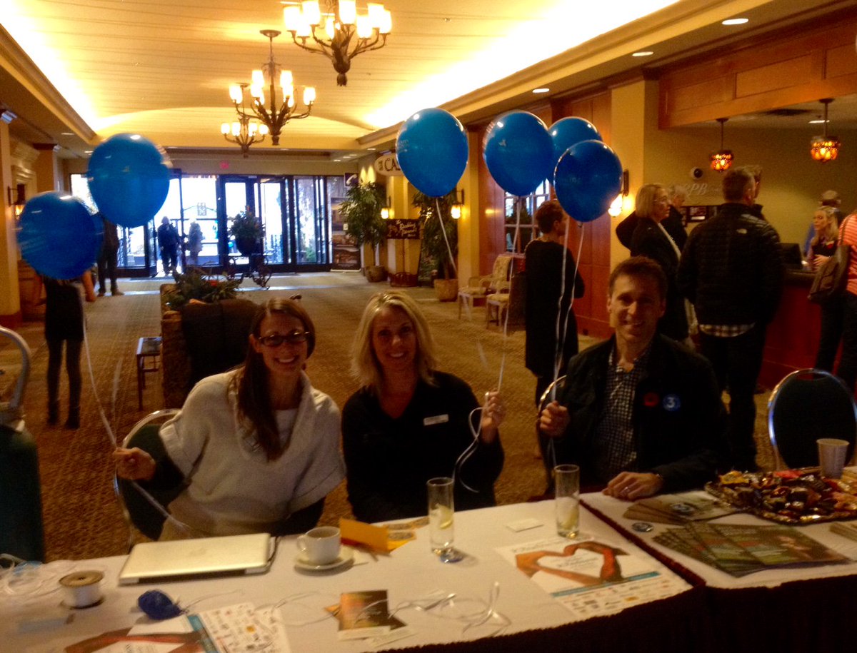 pentictonresort's tweet photo. Come visit this awesome hardworking @CFSouthOkanagan team to hear more about #rakdaysos. They have shiny balloons! https://t.co/RMxTIzhvvW