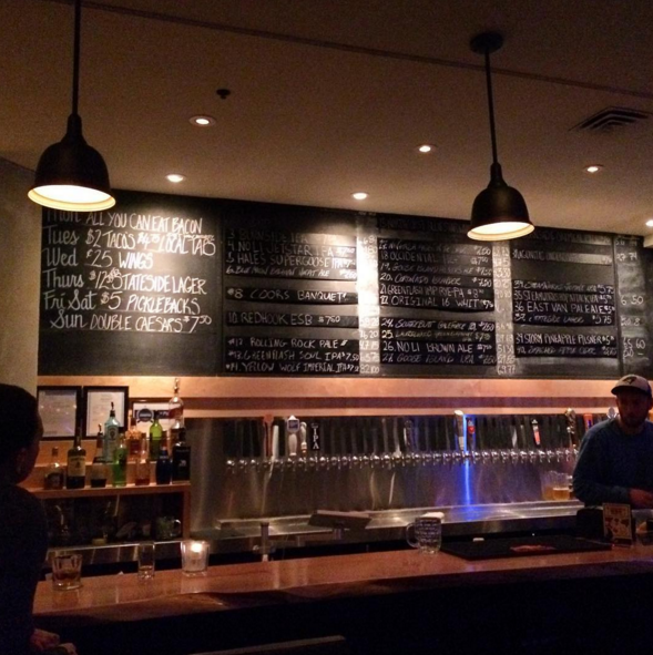 statesidecraft's tweet photo. Ooh, look at all that #beer. Come indulge tonight while #DJGoodspin spins the soul for Life is Good Fridays. #TGIF https://t.co/cyPrkDgA64