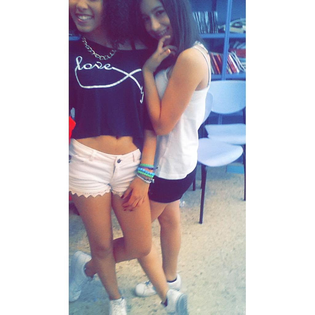 JByCarmen's tweet photo. Que los recuerdos no se queden en el olvido. 
#Bnocheees https://t.co/qraKaBvvC6
