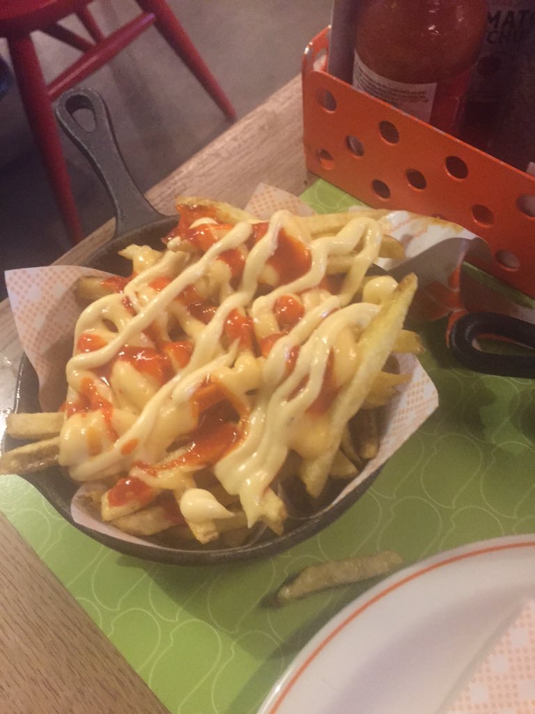 CluckCluckClub's tweet photo. Yeah the food @birdrestaurant tonight was clucking amazing #waffleBurger https://t.co/EEQt07U3SF