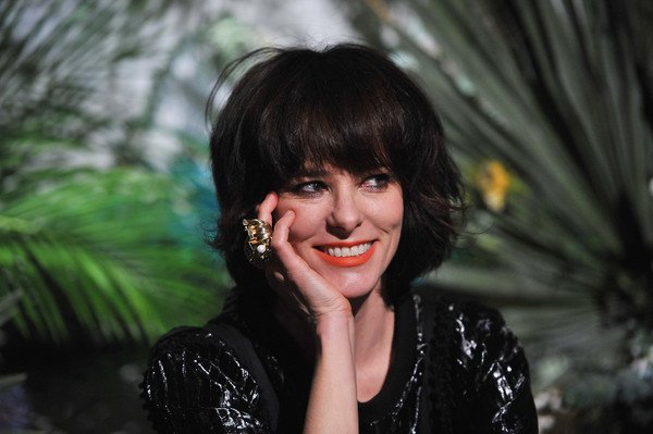  ReinaaRoyale: Happy birthday, Parker Posey! 