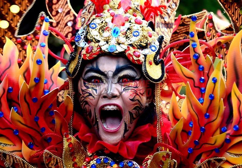 EventSoloRaya's tweet photo. Nominasi Frame of Solo 2015, Kategori: Event Budaya. #FrameOfSolo #FOS2015 #EventSolo https://t.co/tjm8YEHDZK